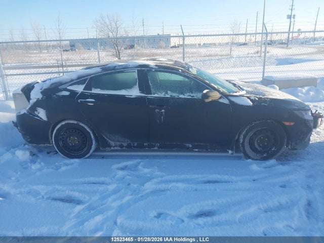 Honda Civic 2019 2HGFC2F74KH039501 Image 14