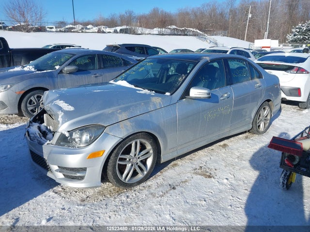 Mercedes-Benz C 300 4matic 2014 WDDGF8AB5EA965178 Image 2