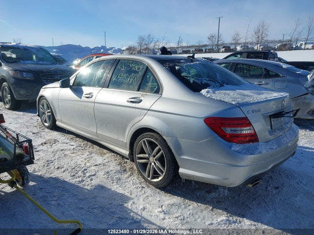 Mercedes-Benz C 300 4matic 2014 WDDGF8AB5EA965178 Image 3