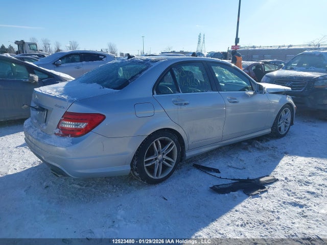 Mercedes-Benz C 300 4matic 2014 WDDGF8AB5EA965178 Image 4