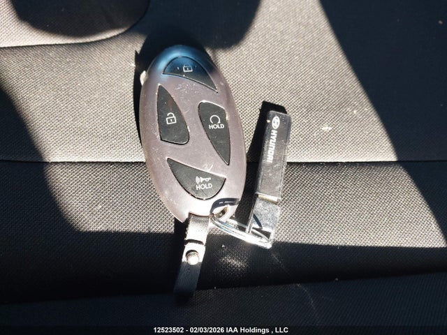KMHLM4DG1SU027358 Hyundai Elantra
