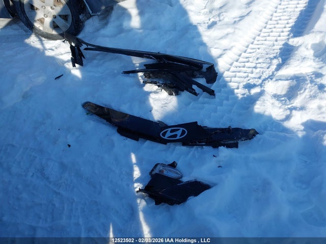 KMHLM4DG1SU027358 Hyundai Elantra