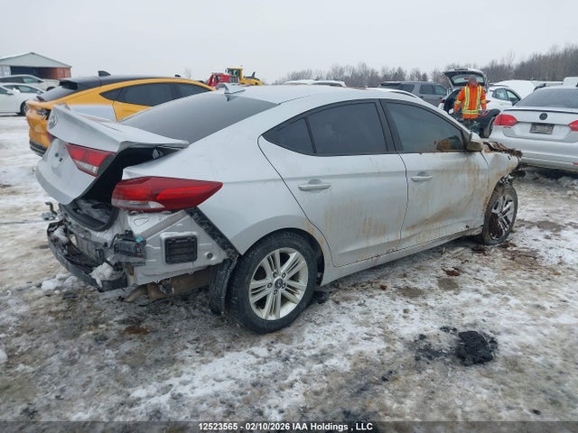 KMHD84LF3HU421308 Hyundai Elantra