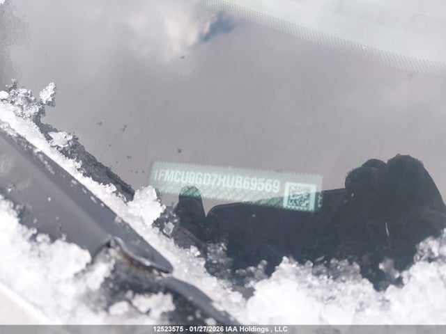 1FMCU0GD7HUB69569 Ford ESCAPE SE