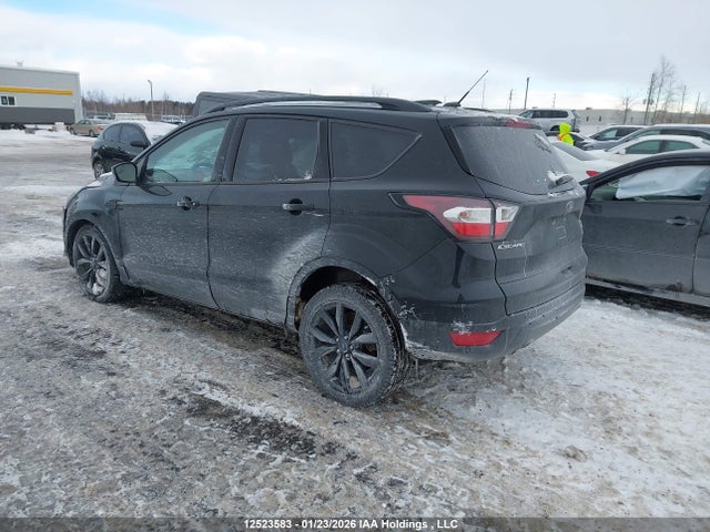 1FMCU9GD0HUD69021 Ford ESCAPE SE
