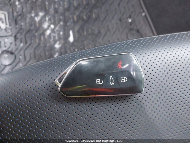 WVWEB7CD2RW184004 Volkswagen Golf R