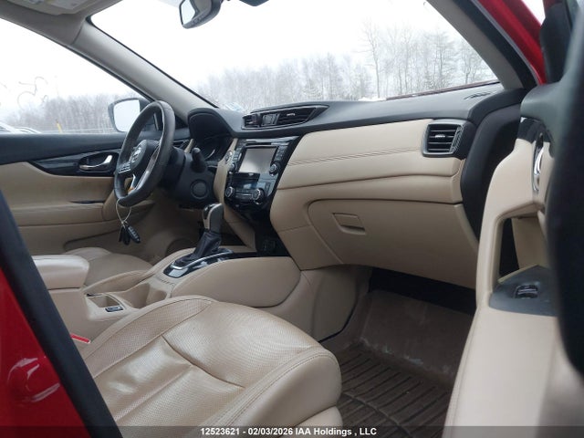 5N1AT2MV6HC789614 Nissan Rogue S/sl Platinum/sv