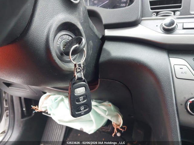 KMHD84LF6JU444569 Hyundai ELANTRA GL