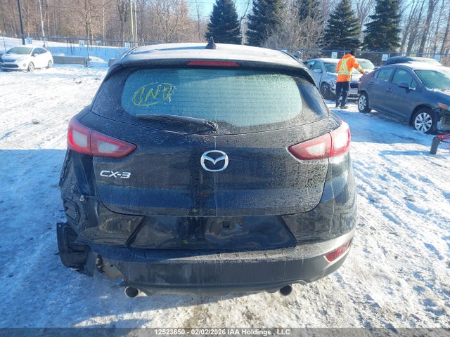 JM1DKBC72G0118271 Mazda CX-3
