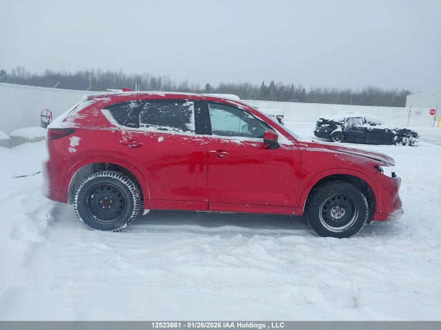 JM3KFBEY2P0161565 Mazda Cx-5 Signature