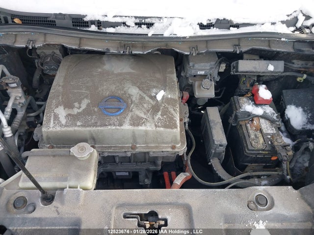 Nissan Leaf S/sl/sv 2015 1N4AZ0CP4FC327128 Image 10