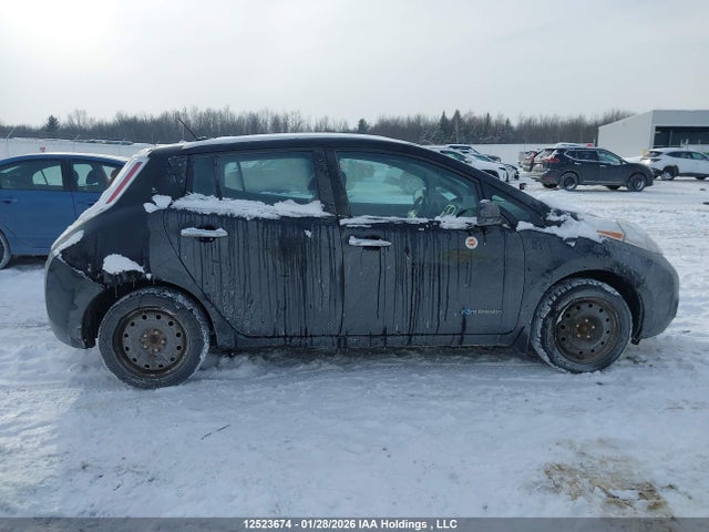 Nissan Leaf S/sl/sv 2015 1N4AZ0CP4FC327128 Image 14
