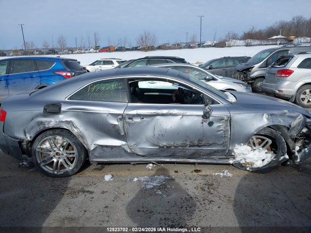 Продажа на аукционе авто 2015 Audi A5 Technik, vin: WAUWFBFR5FA040651, номер лота: 12523702