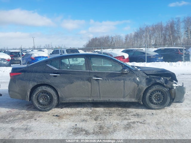 1N4BL4FW0NN351137 Nissan Altima Platinum