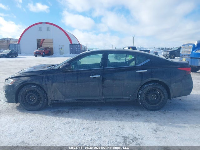 1N4BL4FW0NN351137 Nissan Altima Platinum