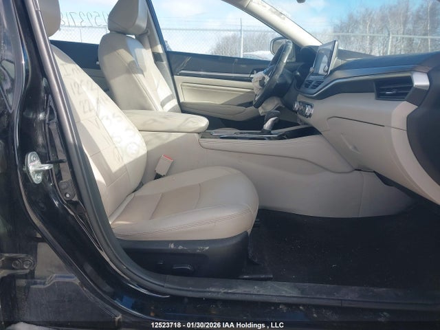 1N4BL4FW0NN351137 Nissan Altima Platinum