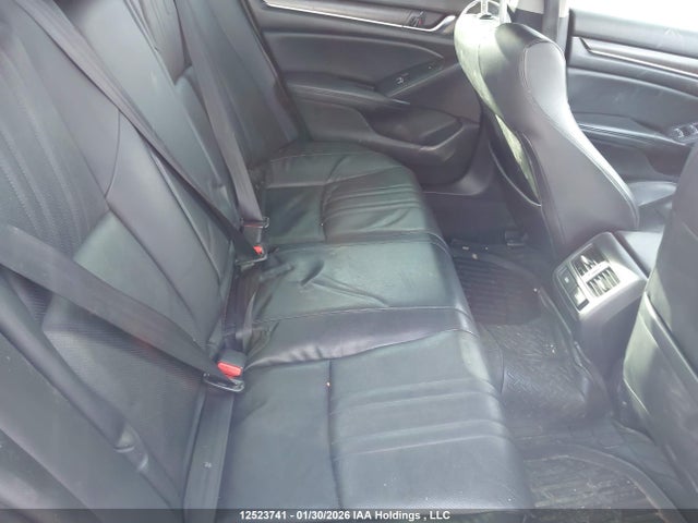 1HGCV1F9XJA810632 Honda Accord