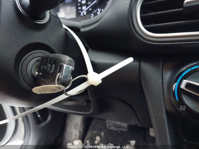 KM8K1CAA6JU092607 Hyundai Kona 2.0l Essential