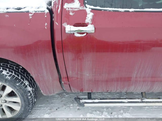 12523782 :رقم المزاد ، 5TFHY5F15AX117171 vin ، 2010 Toyota Tundra Crewmax Limited مزاد بيع