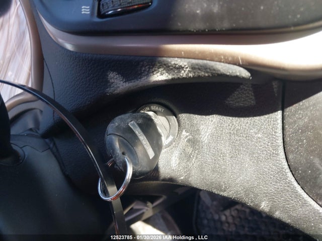 1C4PJMAS8GW352804 Jeep Cherokee Sport
