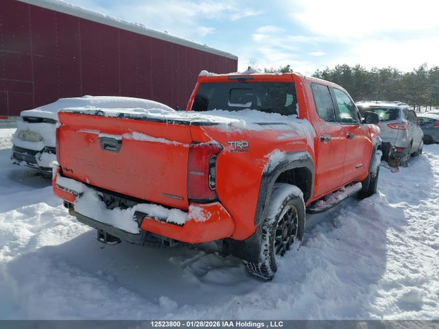 12523800 :رقم المزاد ، 3TYLC5LNXRT002149 vin ، 2024 Toyota Tacoma Hybrid مزاد بيع