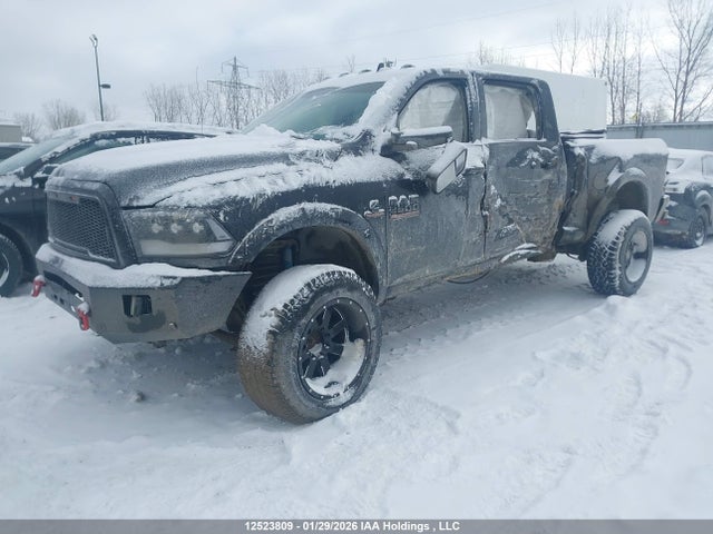 3C6UR5DL6JG222460 RAM 2500 Slt