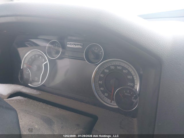 3C6UR5DL6JG222460 RAM 2500 Slt