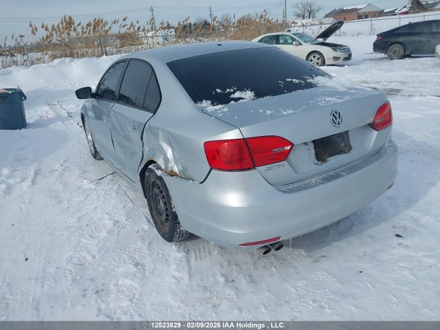 3VW1K7AJ7EM350659 Volkswagen Jetta 2.0l Trendline/2.0l Trendline+