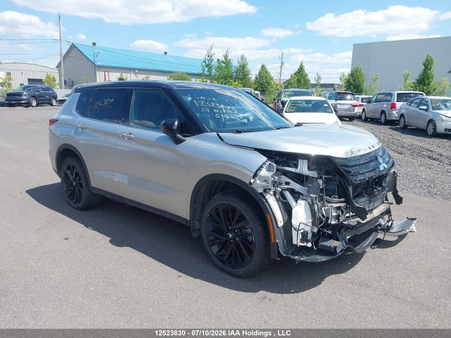 Mitsubishi Outlander Le/le Premium/noir/se/sel 2023 JA4J4UA83PZ611645 головне зображення
