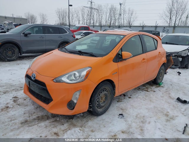 JTDKDTB35F1090996 Toyota Prius C Technology
