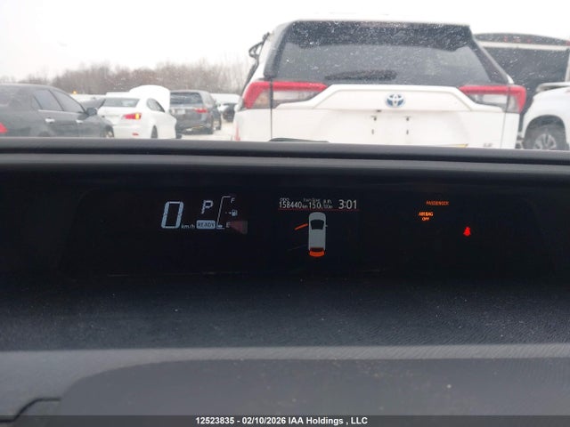 JTDKDTB35F1090996 Toyota Prius C Technology