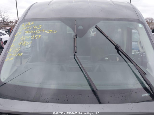 1FBAX9C82RKA84933 Ford Transit-350 Passenger Xlt