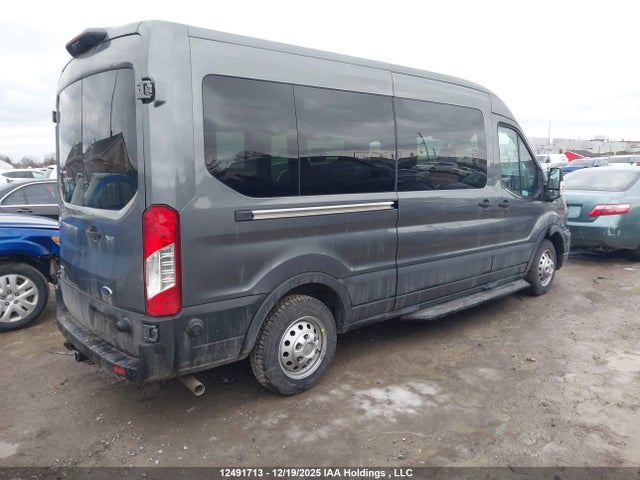 1FBAX9C82RKA84933 Ford Transit-350 Passenger Xlt