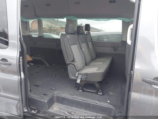 1FBAX9C82RKA84933 Ford Transit-350 Passenger Xlt