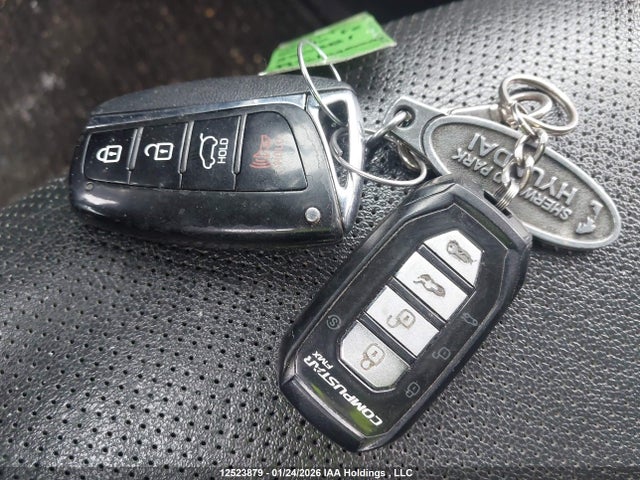 KM8SNDHF9HU250881 Hyundai Santa Fe Se/limited
