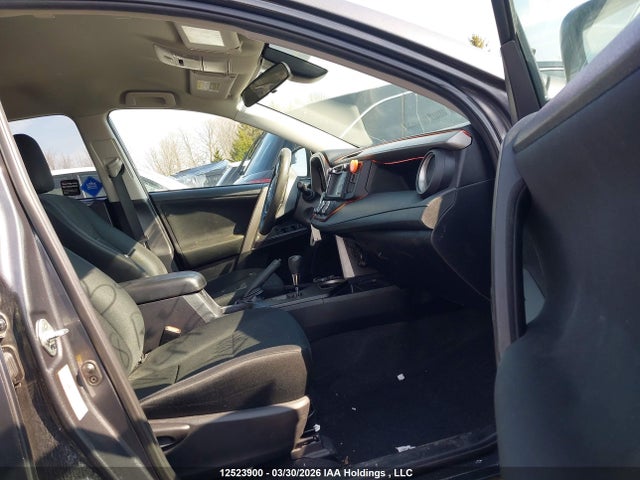 2T3ZFREV6JW494151 Toyota RAV4 LE
