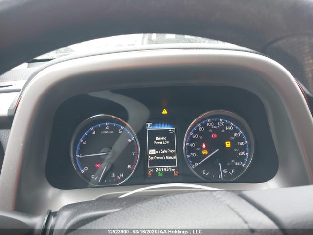 2T3ZFREV6JW494151 Toyota RAV4 LE