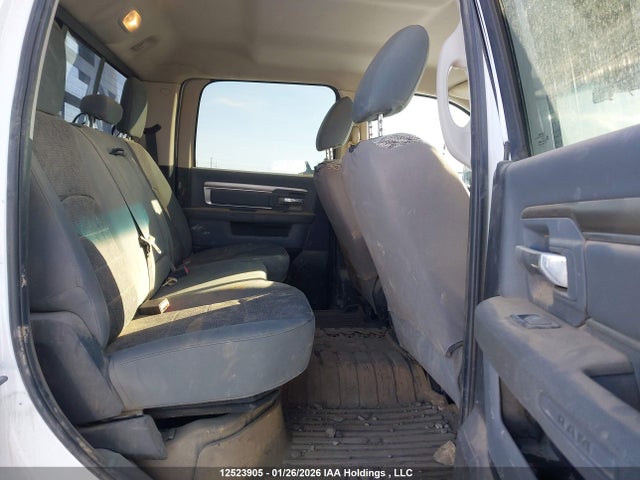 3C7WRTCJ2JG206328 RAM 3500