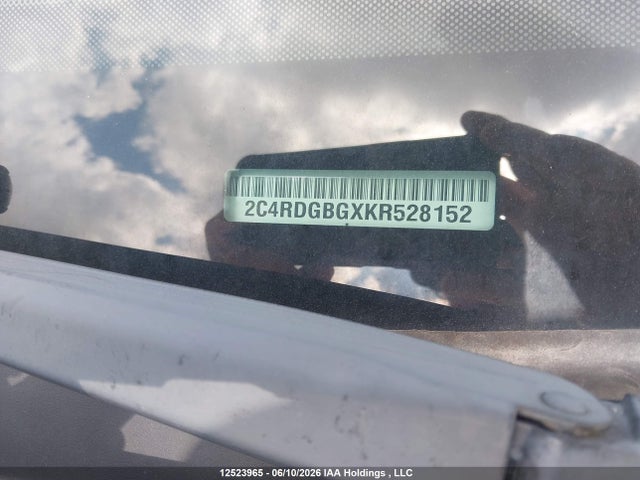 2C4RDGBGXKR528152 Dodge Grand Caravan Se