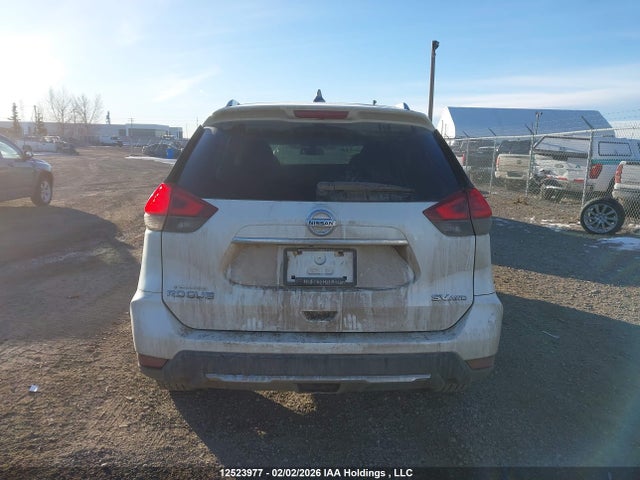 5N1AT2MV9HC790742 Nissan Rogue S/sl Platinum/sv