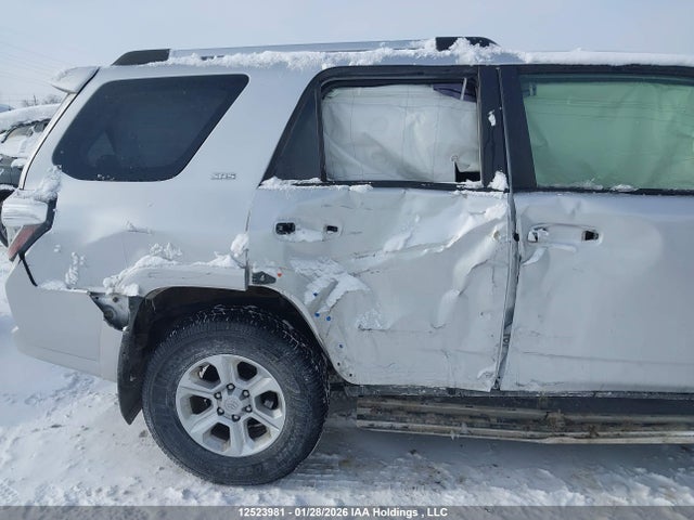 JTEBU5JR3K5684079 Toyota 4RUNNER SR5