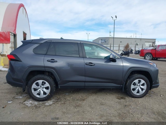 2024 Toyota Rav4 Le მანქანა იყიდება აუქციონზე, vin: 2T3B1RFV5RC451092, აუქციონის ნომერი: 12523983