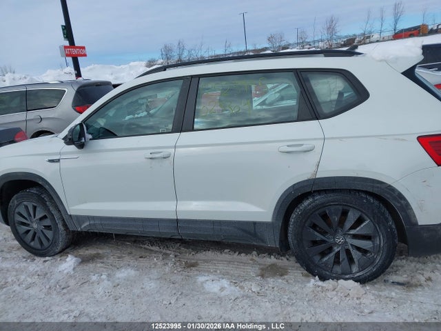 Volkswagen Taos 2022 3VVAX7B25NM023304 Image 14