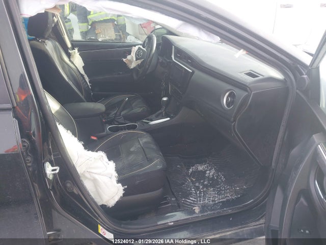 2T1BURHE6JC121348 Toyota Corolla