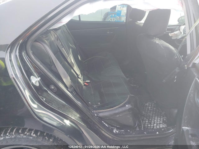 2T1BURHE6JC121348 Toyota Corolla