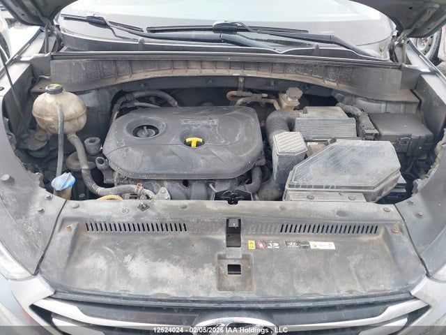 KM8J3CA43HU459196 Hyundai TUCSON SE