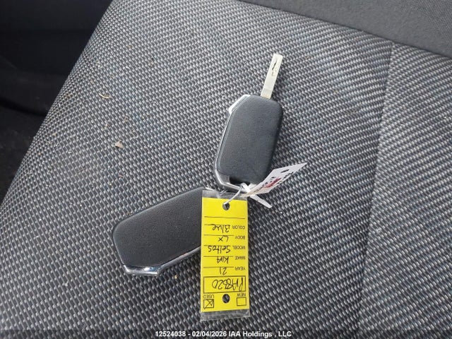 KNDEP2AA3M7068620 KIA Seltos Lx