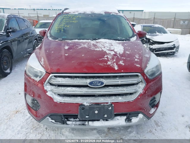 12524079 :رقم المزاد ، 1FMCU0GD6JUD08998 vin ، 2018 Ford Escape Se مزاد بيع