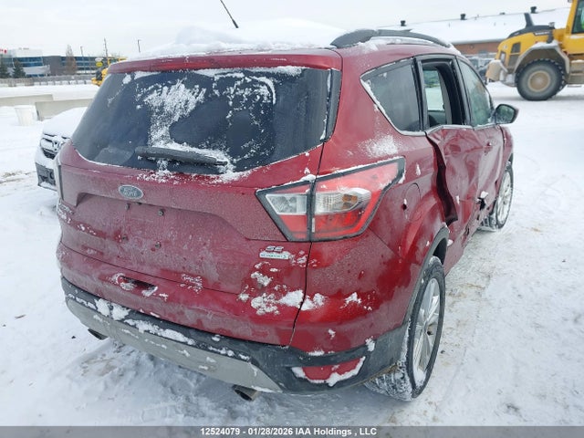 12524079 :رقم المزاد ، 1FMCU0GD6JUD08998 vin ، 2018 Ford Escape Se مزاد بيع