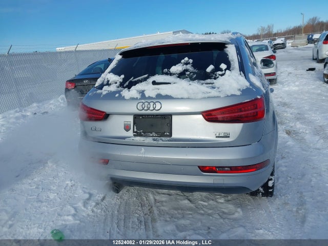 WA1JCCFS6HR013696 Audi Q3 Premium Plus